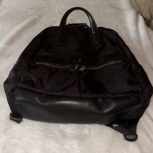 Gently Loved Travanti Black Nylon Lightweight Travel Computer Backpack